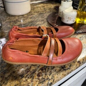 The art company size 38